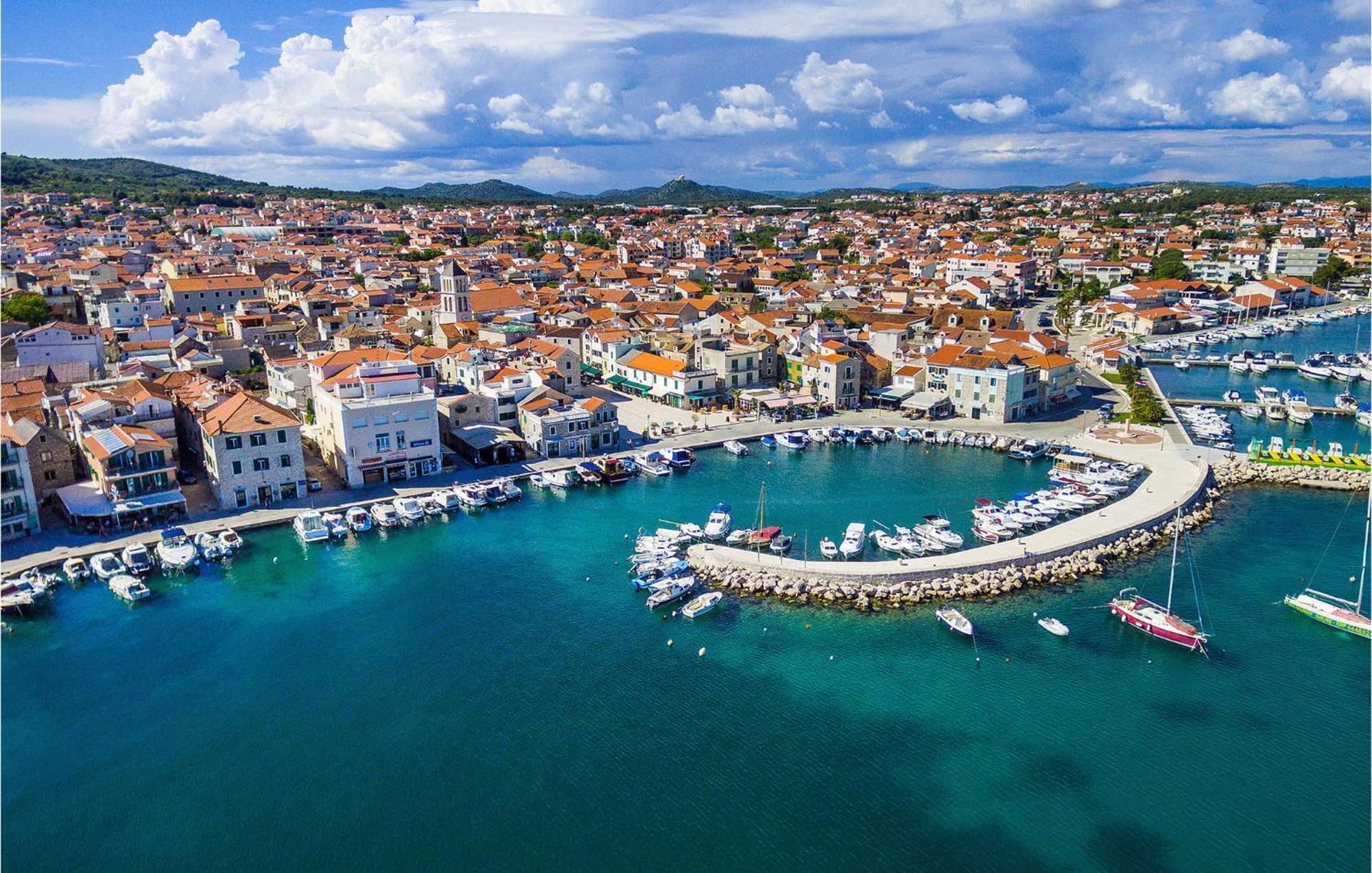 Gorgeous Apartment In Vodice With Kitchen 外观 照片
