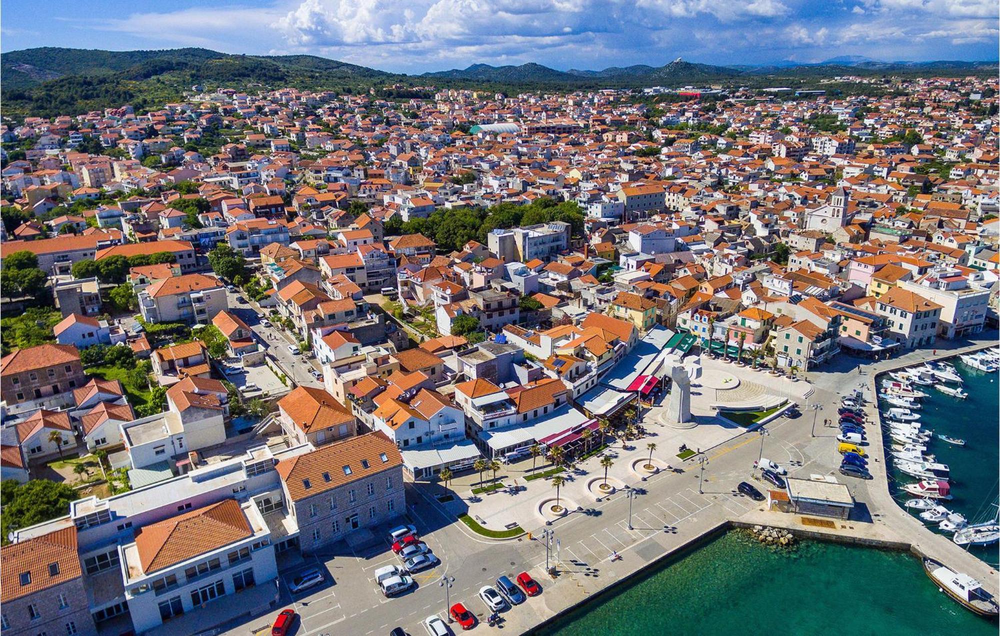 Gorgeous Apartment In Vodice With Kitchen 外观 照片